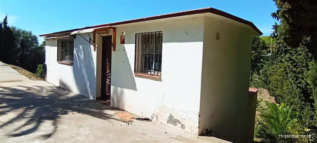 7 Bed Townhouse for sale in Benalmadena Costa Costa Del Sol, Málaga, Spain