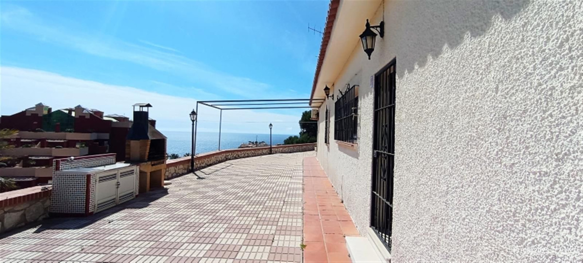 7 Bed Townhouse for sale in Benalmadena Costa Costa Del Sol, Málaga, Spain