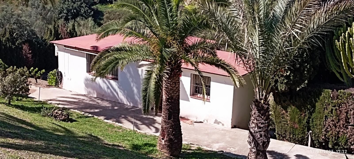 7 Bed Townhouse for sale in Benalmadena Costa Costa Del Sol, Málaga, Spain