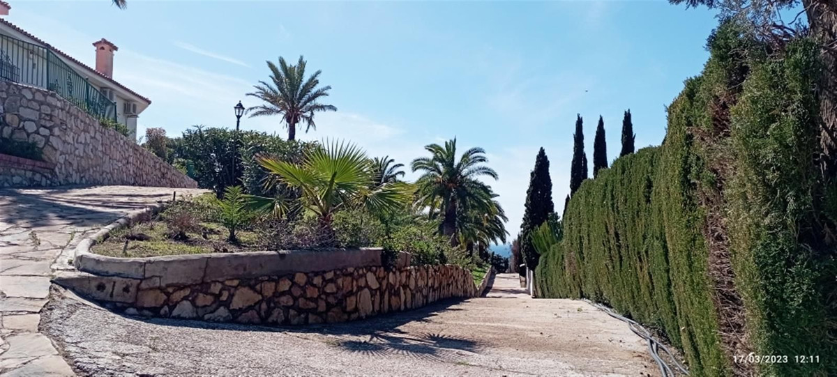 7 Bed Townhouse for sale in Benalmadena Costa Costa Del Sol, Málaga, Spain