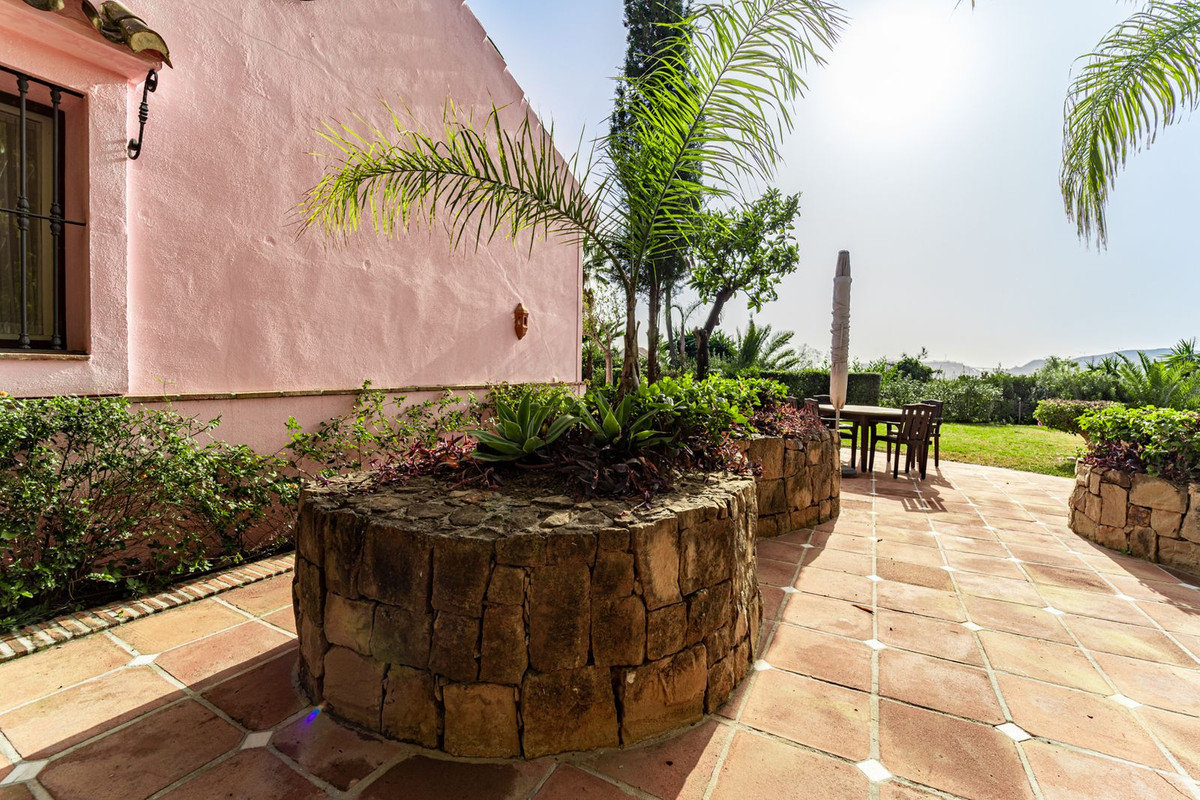 Se vende Villa - Chalet de 5 dormitorios en Costa Del Sol, Málaga, España