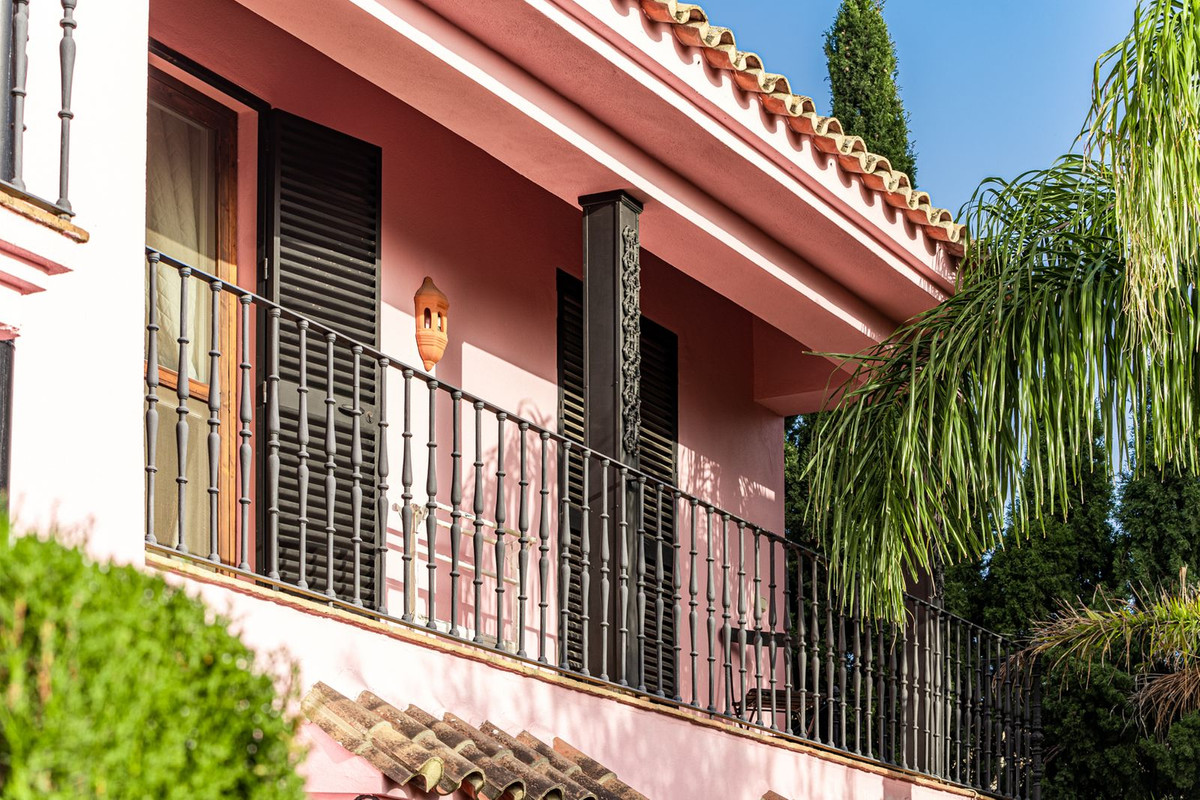 Se vende Villa - Chalet de 5 dormitorios en Costa Del Sol, Málaga, España