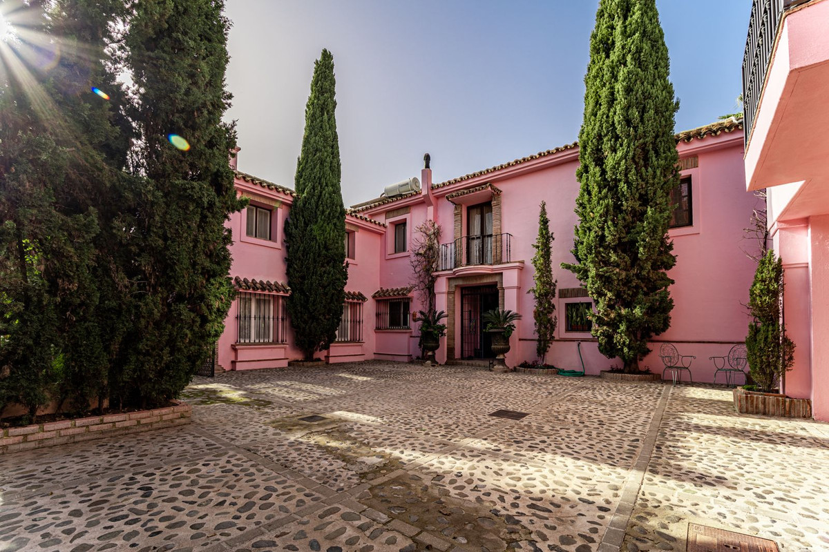 Se vende Villa - Chalet de 5 dormitorios en Costa Del Sol, Málaga, España