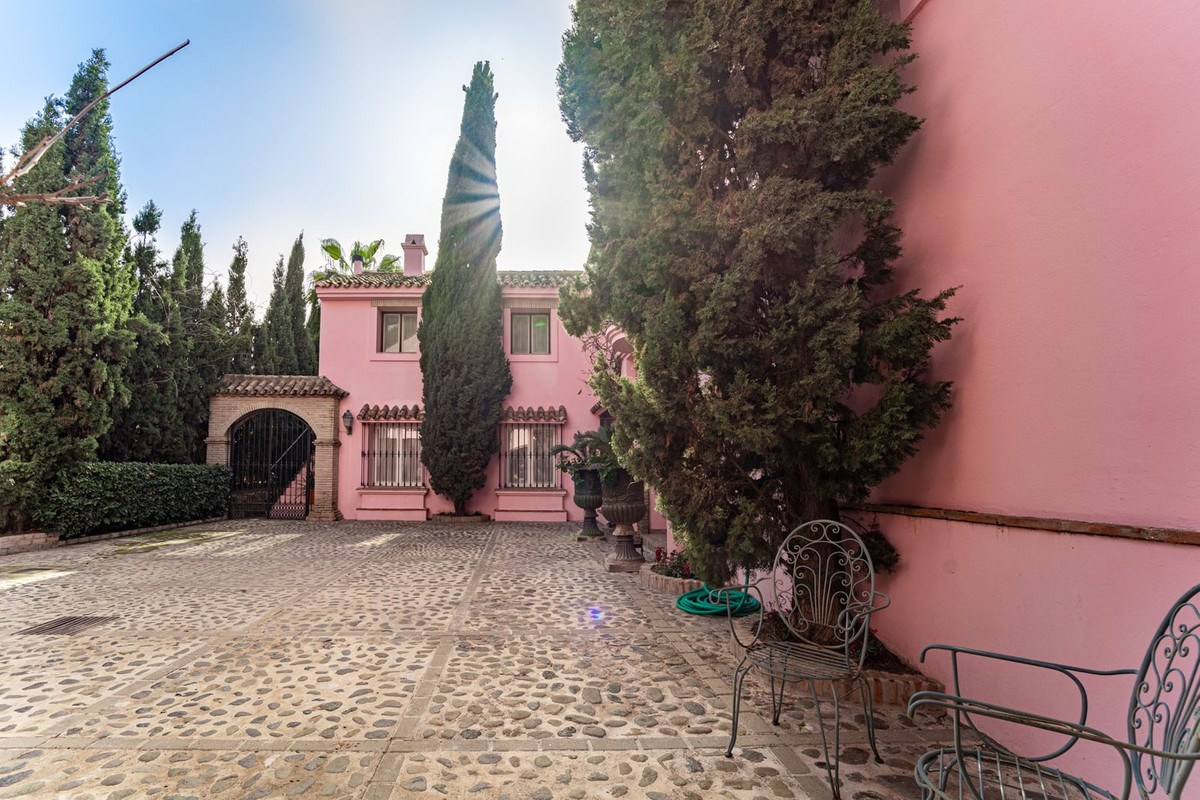 Se vende Villa - Chalet de 5 dormitorios en Costa Del Sol, Málaga, España
