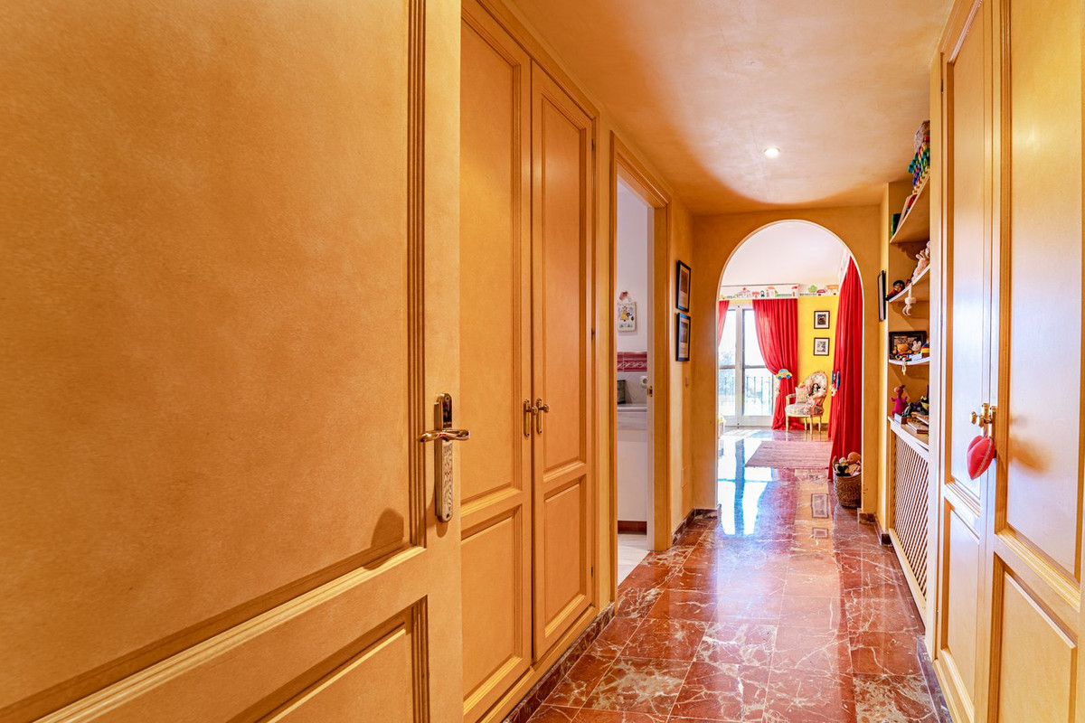 Se vende Villa - Chalet de 5 dormitorios en Costa Del Sol, Málaga, España
