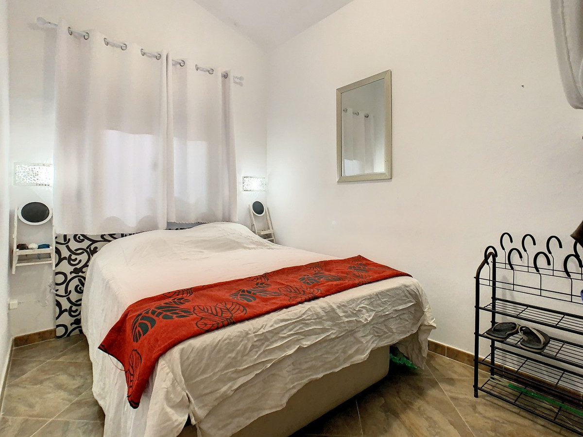 Se vende Villa - Chalet de 3 dormitorios en Costa Del Sol East, Málaga, España