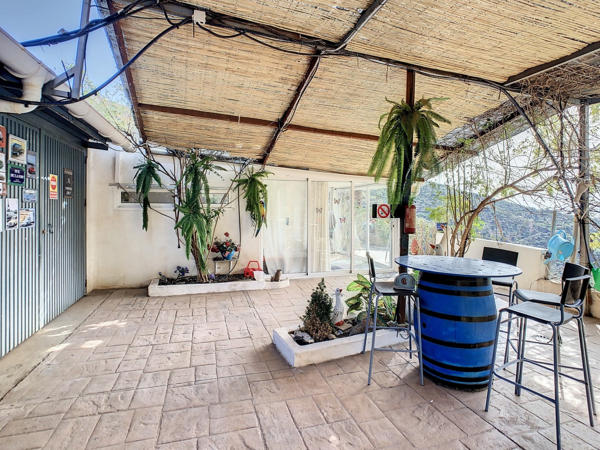 Se vende Villa - Chalet de 3 dormitorios en Costa Del Sol East, Málaga, España