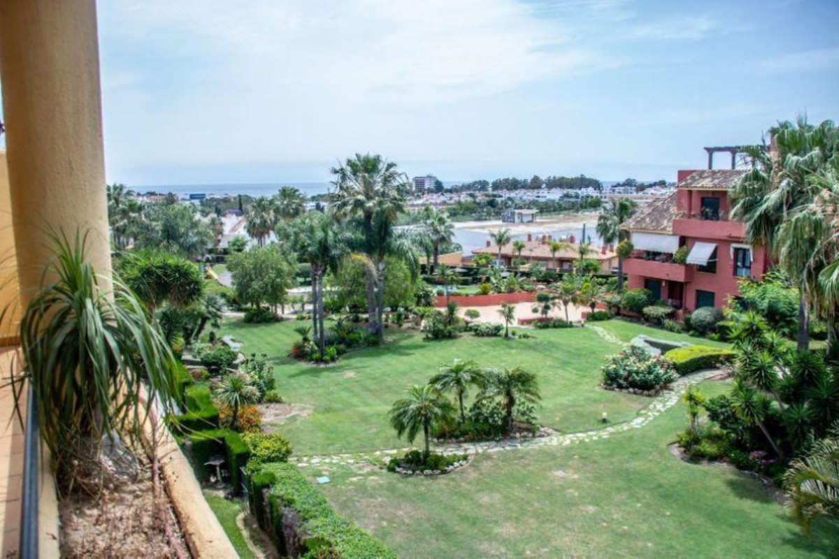3 Bed Apartment for sale in Costalita Costa Del Sol, Málaga, Spain