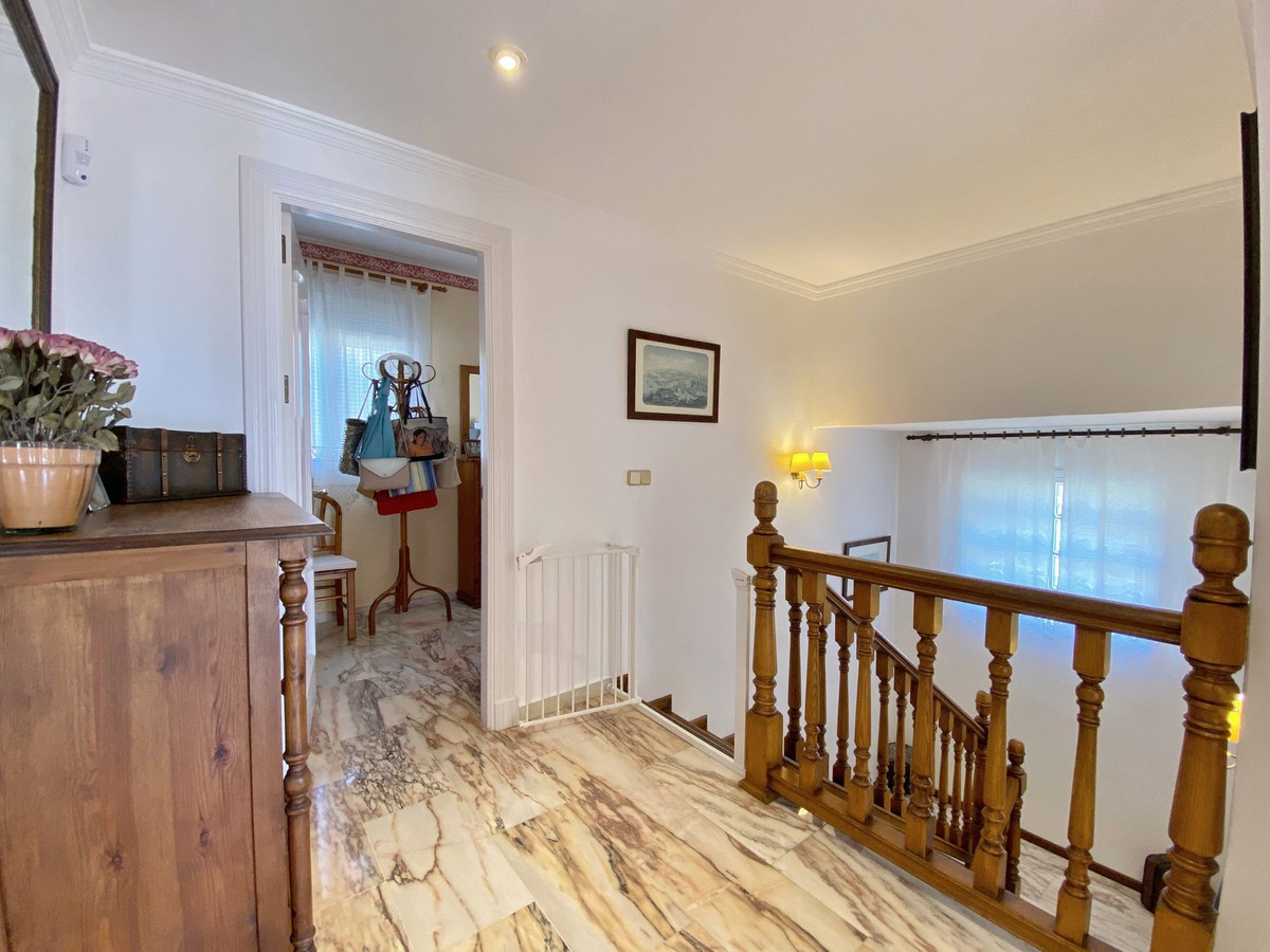 6 Bed Townhouse for sale in Marbella Costa Del Sol, Málaga, Spain
