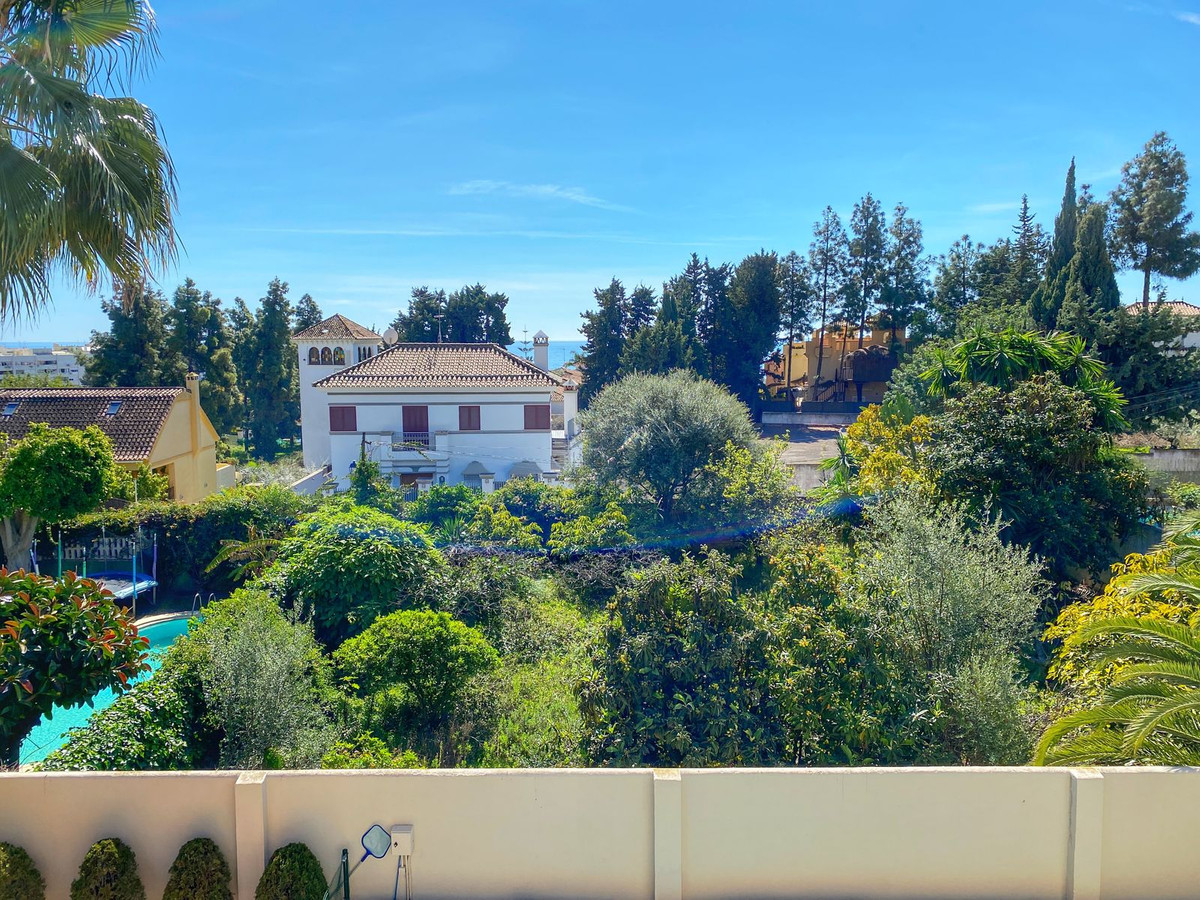 6 Bed Townhouse for sale in Marbella Costa Del Sol, Málaga, Spain