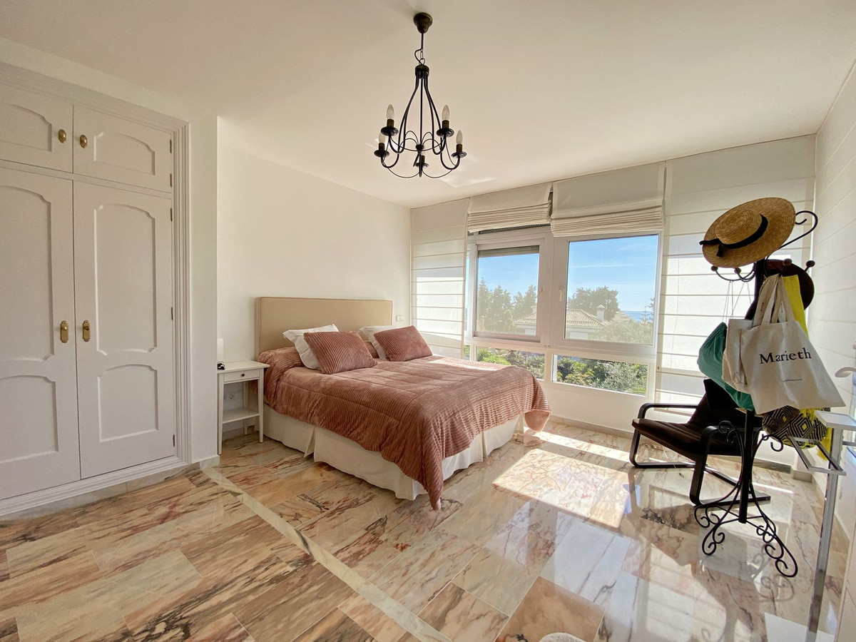 6 Bed Townhouse for sale in Marbella Costa Del Sol, Málaga, Spain