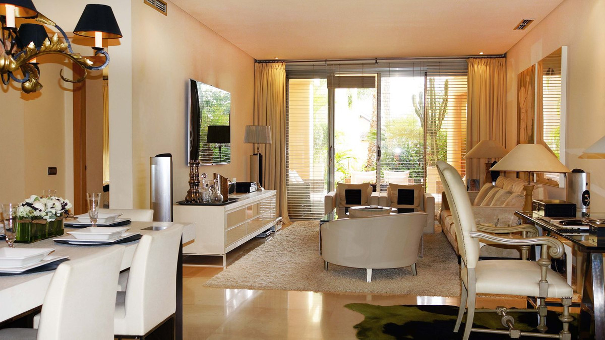 3 Bed Apartment for sale in Marbella Costa Del Sol, Málaga, Spain