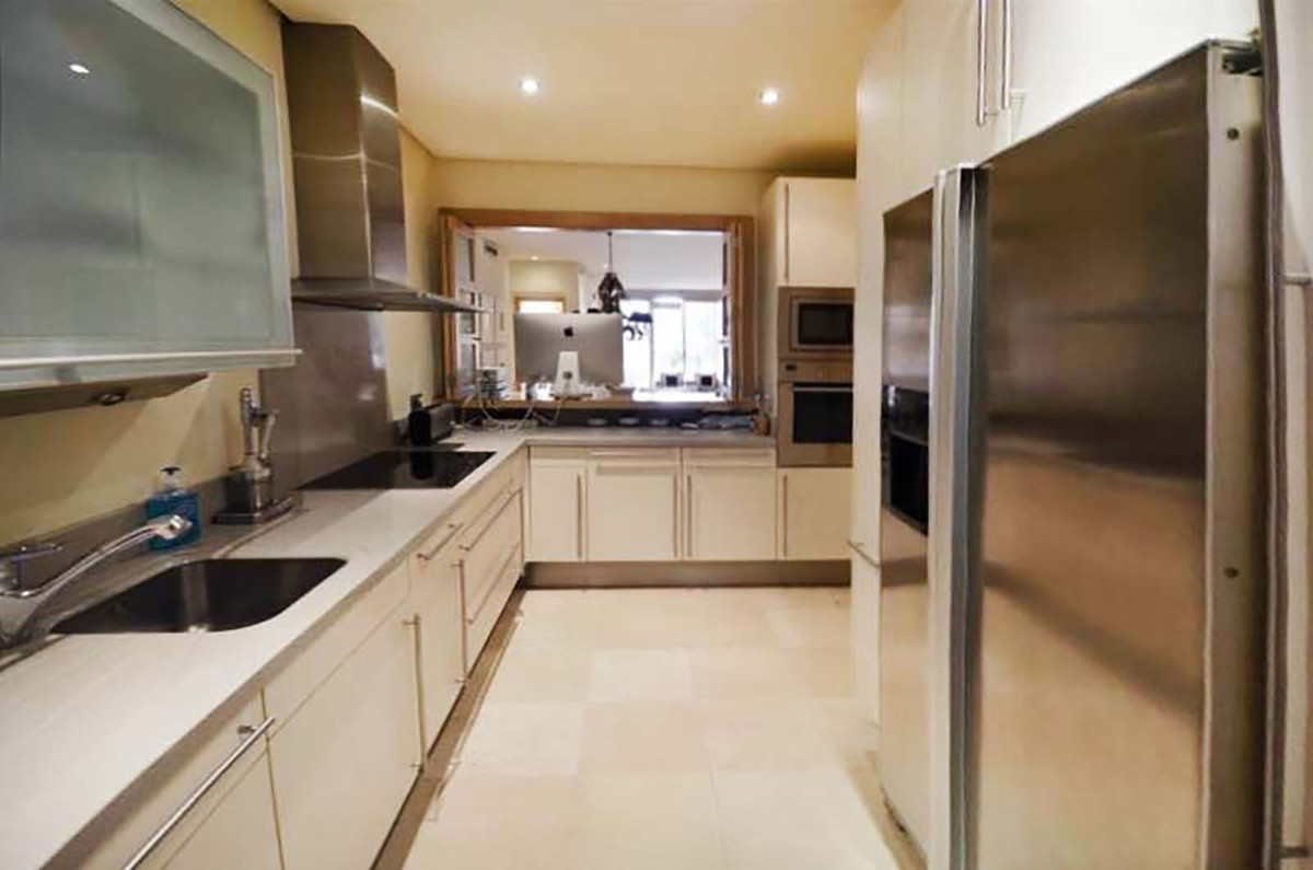 3 Bed Apartment for sale in Marbella Costa Del Sol, Málaga, Spain