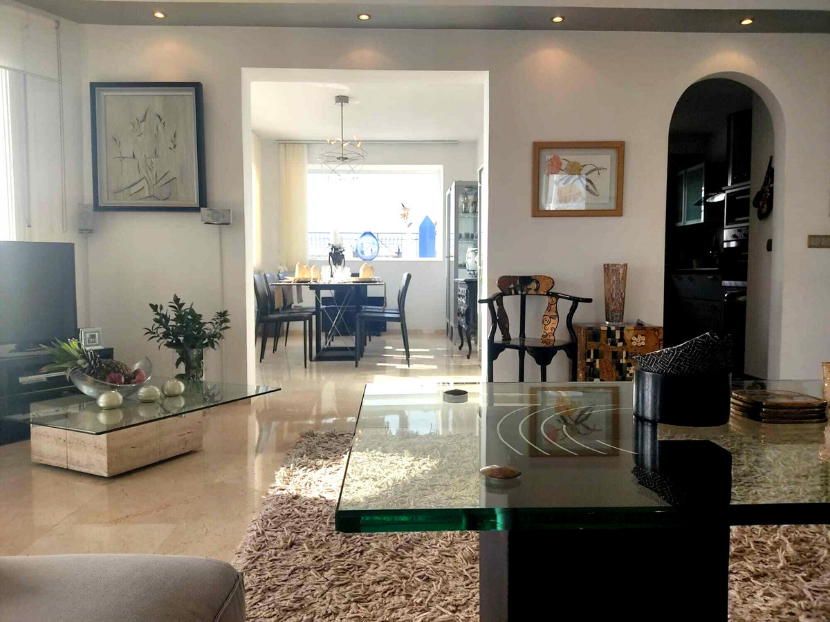 6 Bed Townhouse for sale in Estepona Costa Del Sol, Málaga, Spain