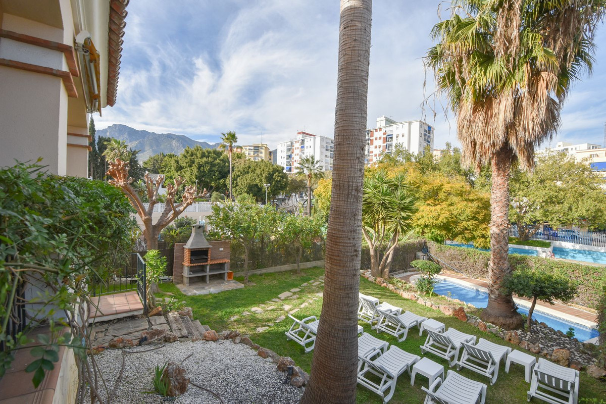 5 Bed Townhouse for sale in Marbella Costa Del Sol, Málaga, Spain