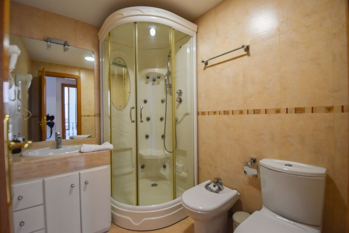 5 Bed Townhouse for sale in Marbella Costa Del Sol, Málaga, Spain
