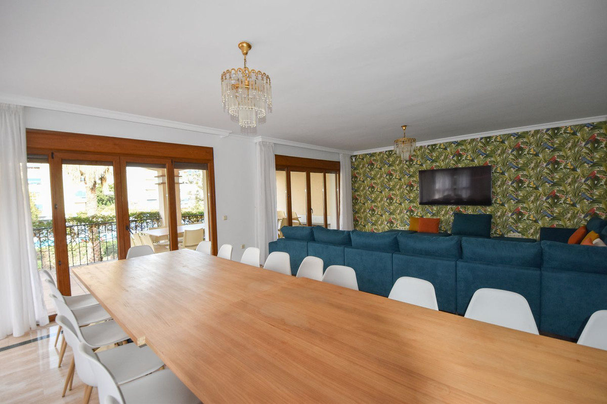 5 Bed Townhouse for sale in Marbella Costa Del Sol, Málaga, Spain
