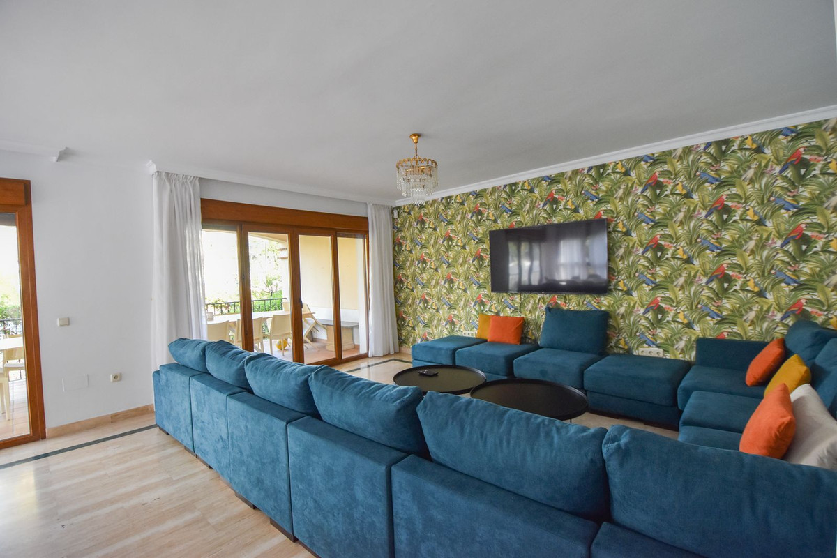 5 Bed Townhouse for sale in Marbella Costa Del Sol, Málaga, Spain