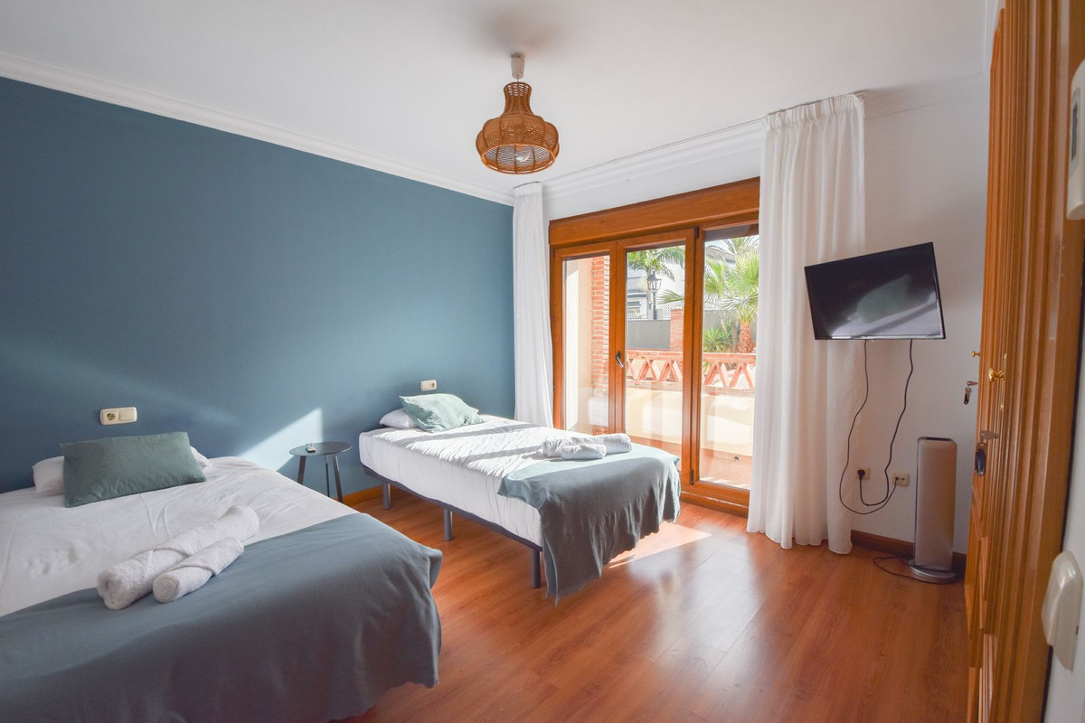 5 Bed Townhouse for sale in Marbella Costa Del Sol, Málaga, Spain