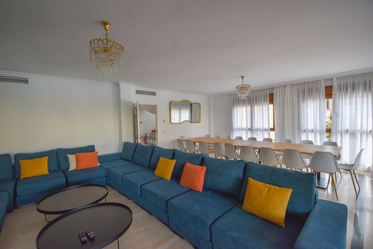 5 Bed Townhouse for sale in Marbella Costa Del Sol, Málaga, Spain