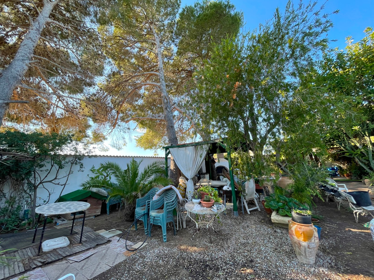 Se vende Villa - Chalet de 5 dormitorios en Costa Blanca, Alicante, España