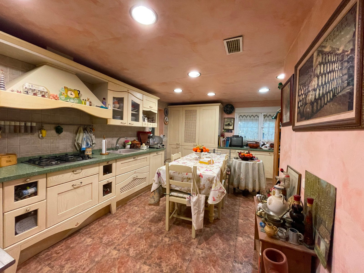 Se vende Villa - Chalet de 5 dormitorios en Costa Blanca, Alicante, España