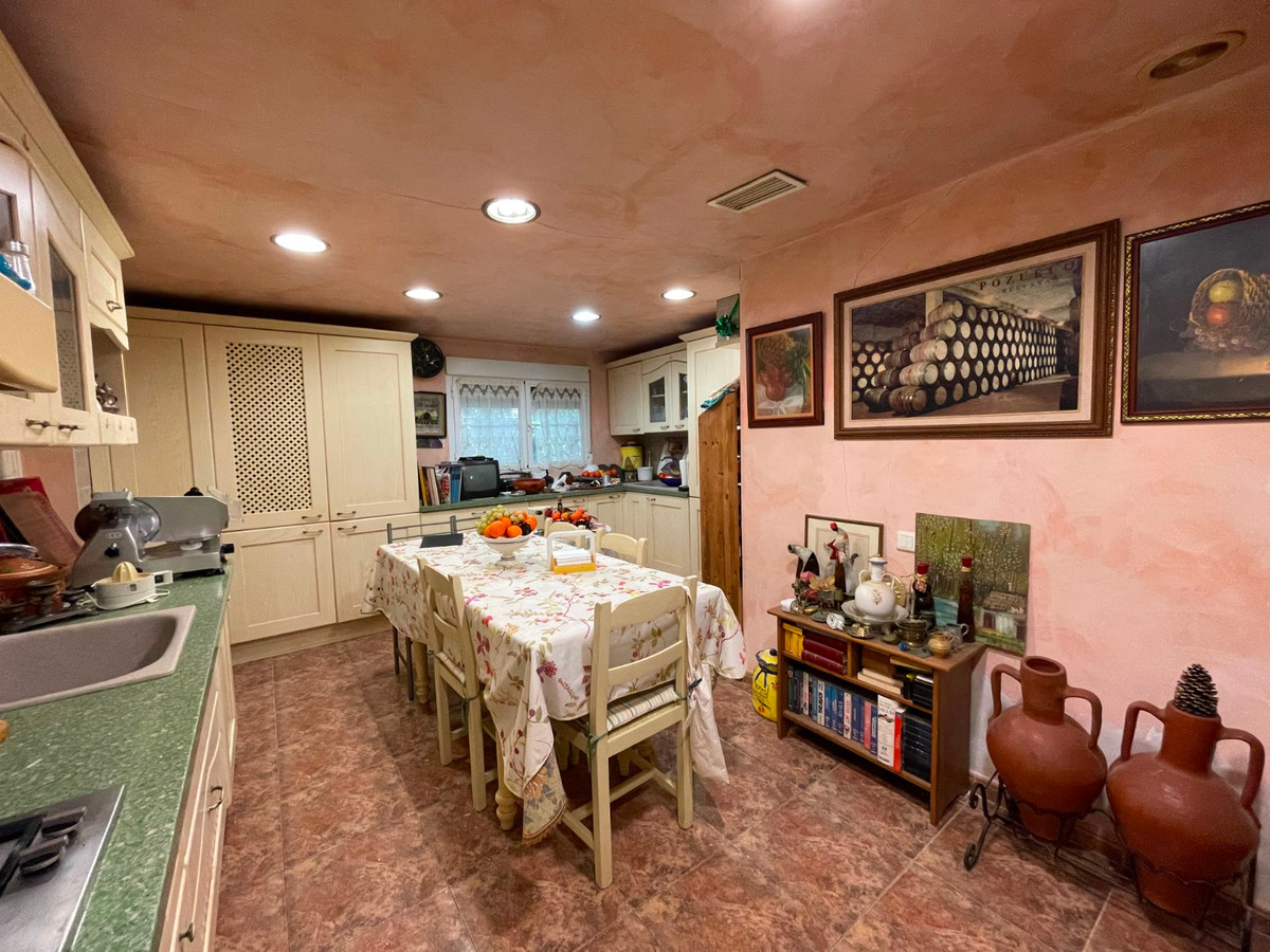 Se vende Villa - Chalet de 5 dormitorios en Costa Blanca, Alicante, España