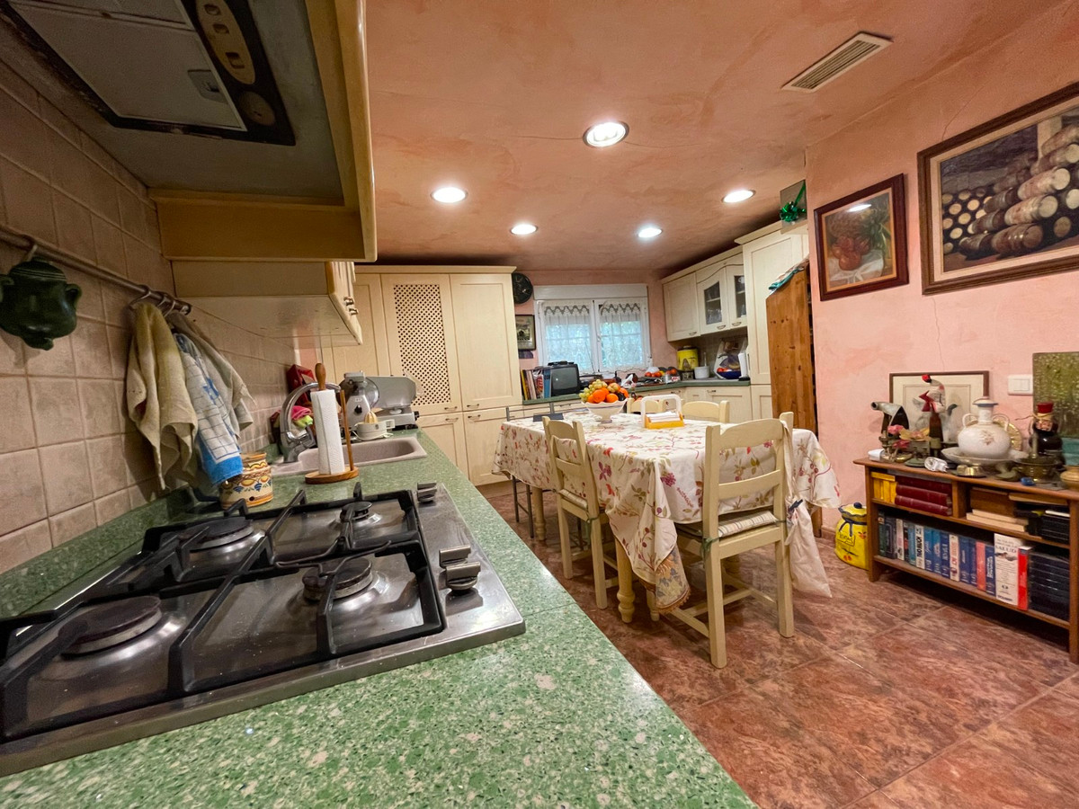 Se vende Villa - Chalet de 5 dormitorios en Costa Blanca, Alicante, España