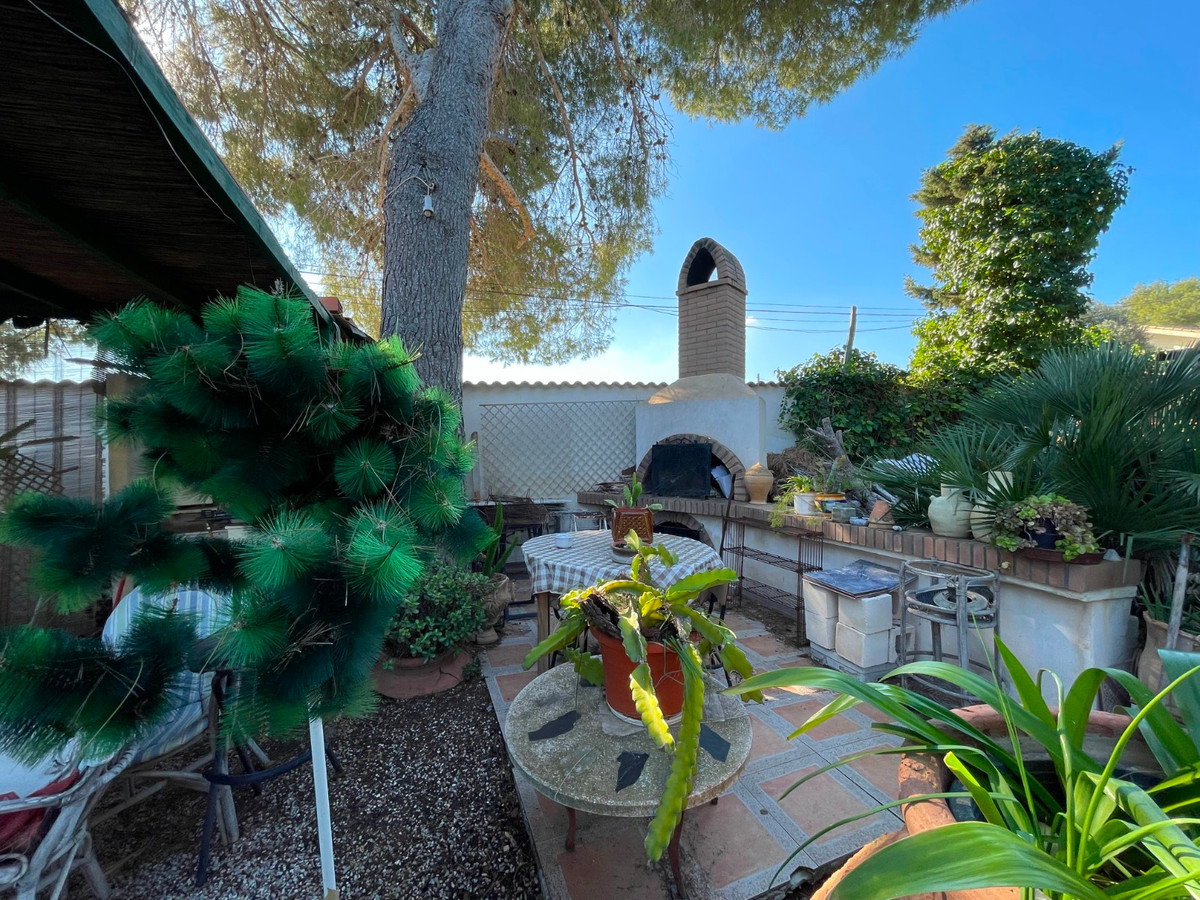 Se vende Villa - Chalet de 5 dormitorios en Costa Blanca, Alicante, España