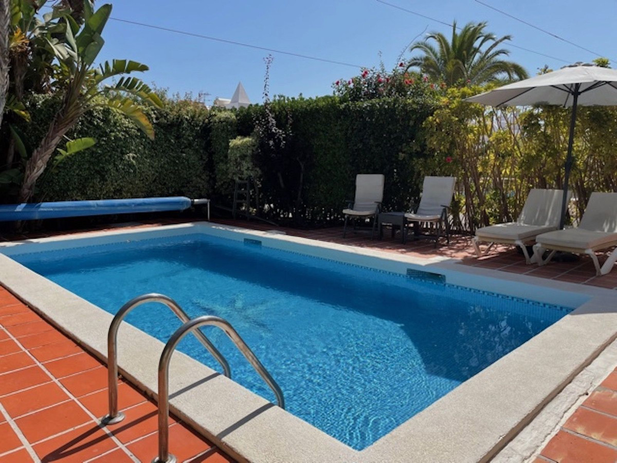4 Bed Townhouse for sale in Nerja Costa Del Sol East, Málaga, Spain