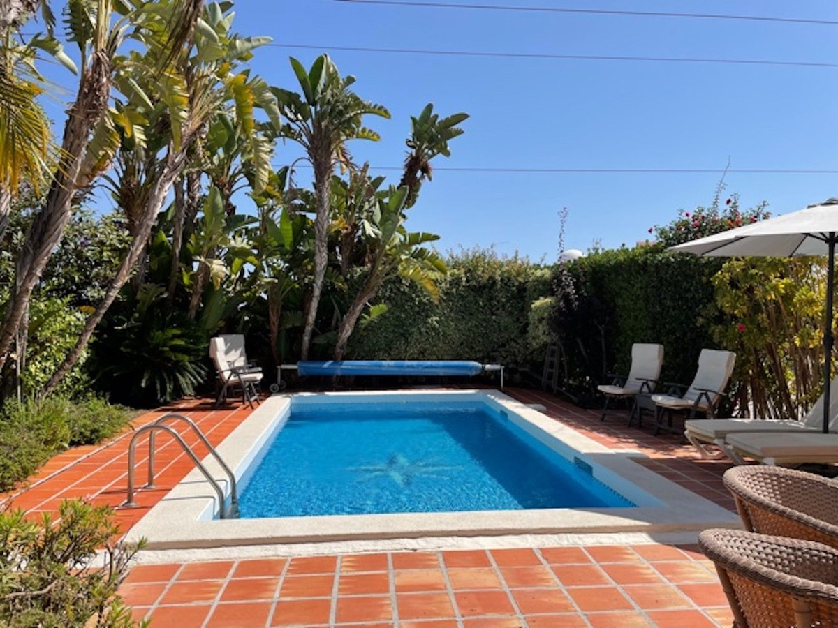 4 Bed Townhouse for sale in Nerja Costa Del Sol East, Málaga, Spain