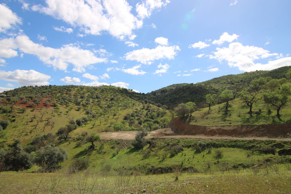 Plots for sale in Guaro Costa Del Sol, Málaga, Spain