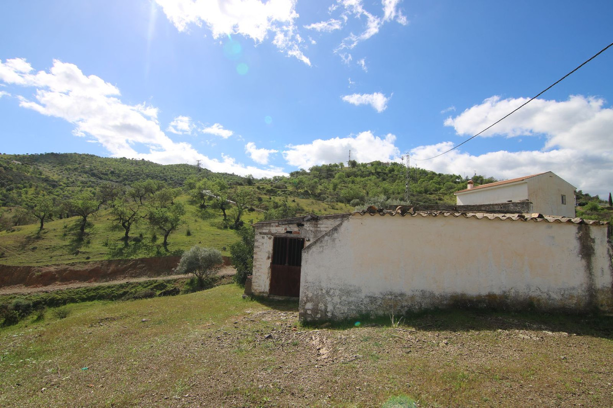 Plots for sale in Guaro Costa Del Sol, Málaga, Spain