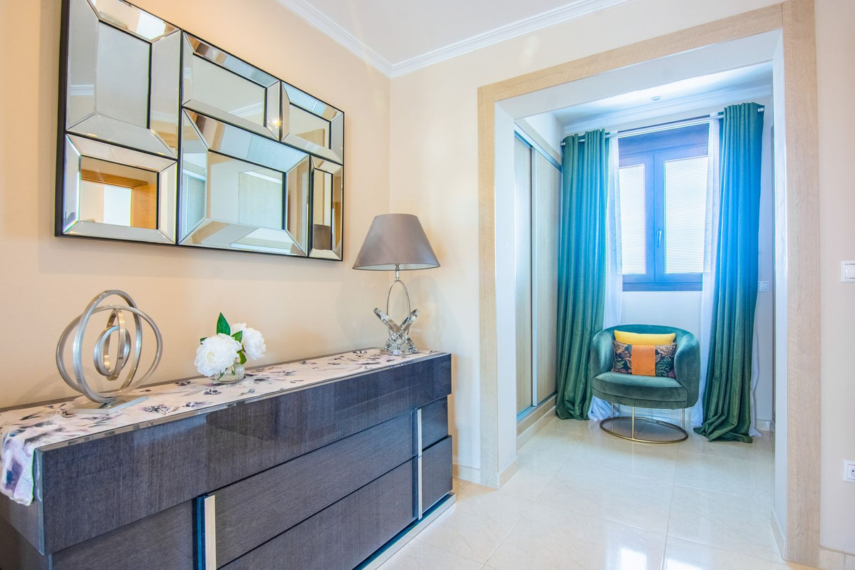 5 Bed Townhouse for sale in La Mairena Costa Del Sol, Málaga, Spain