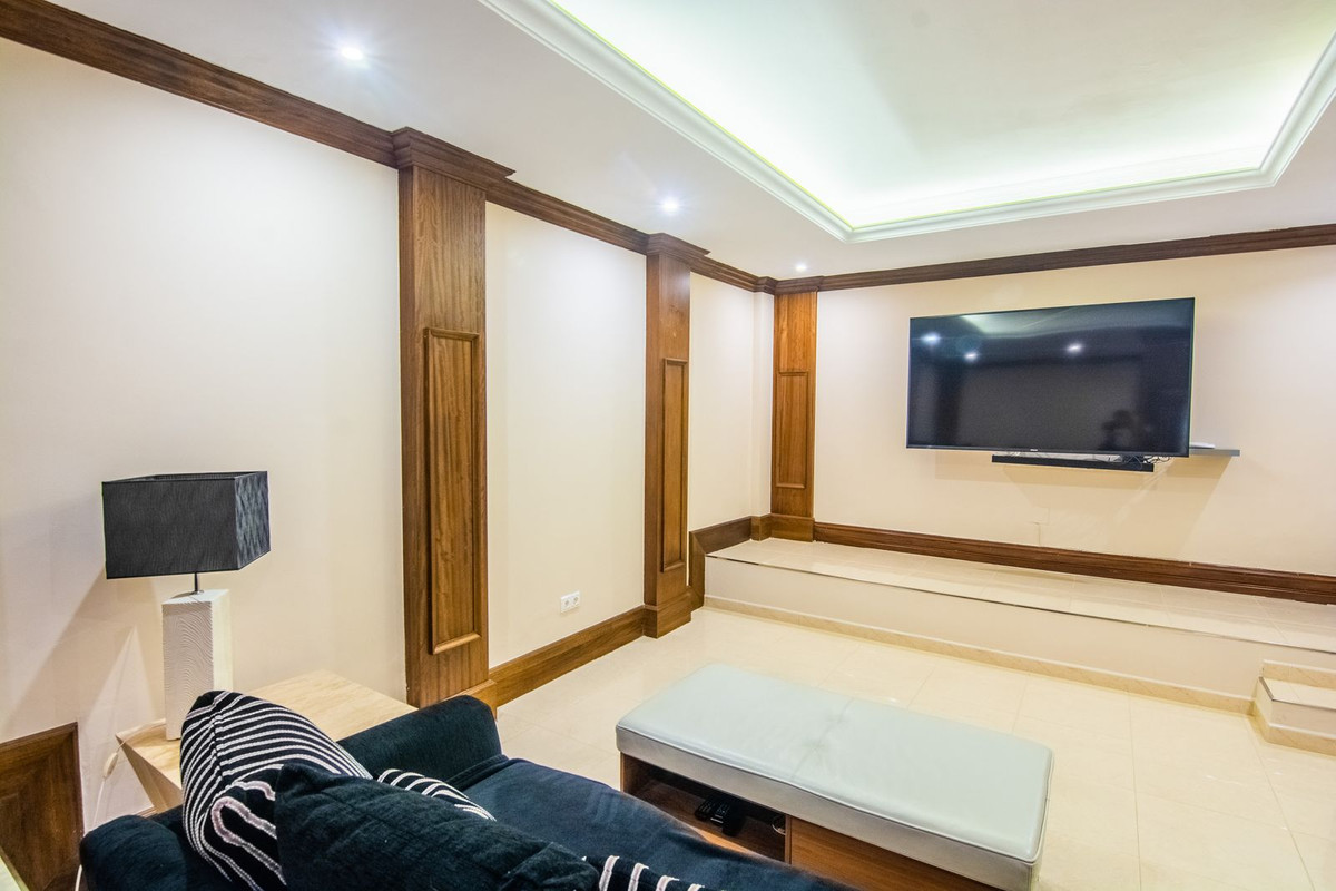 5 Bed Townhouse for sale in La Mairena Costa Del Sol, Málaga, Spain