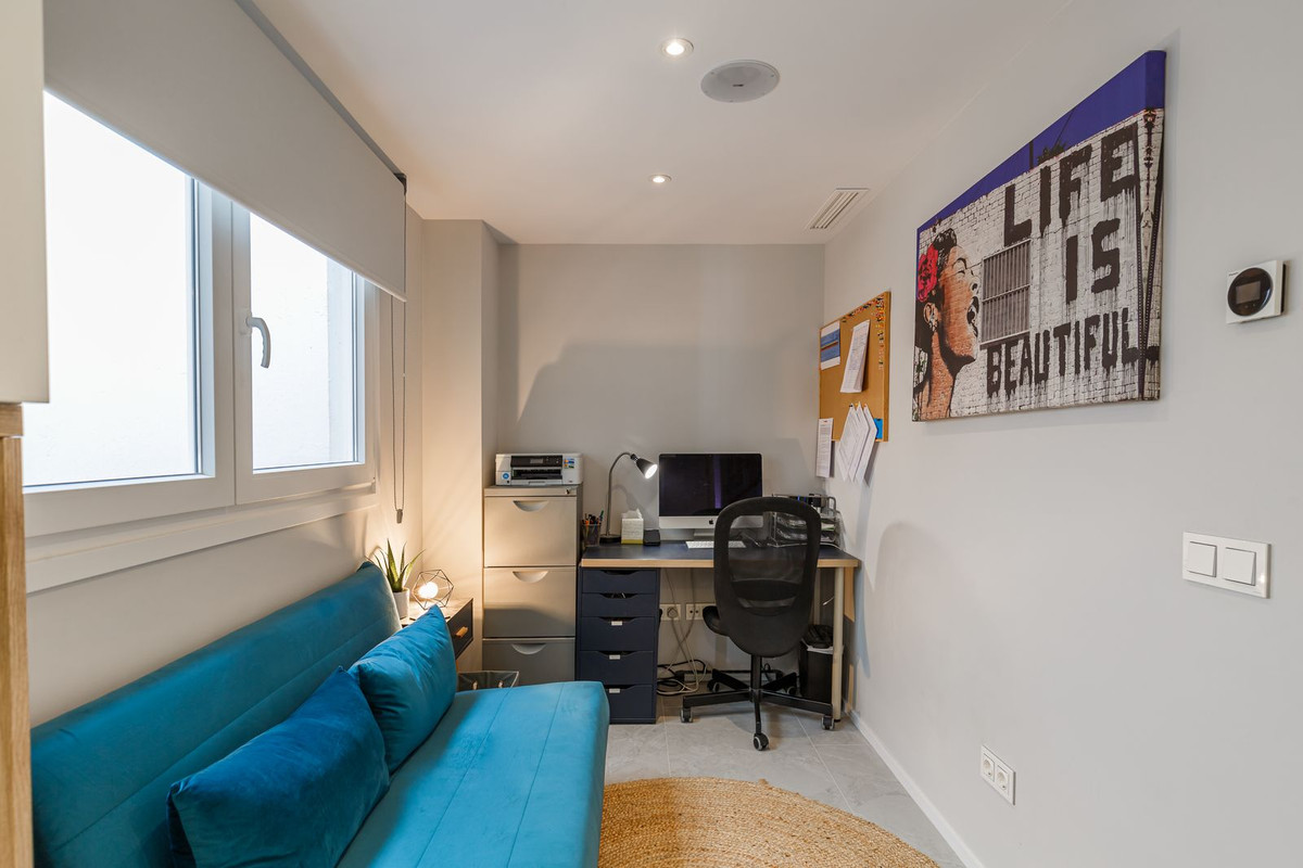 4 Bed Apartment for sale in Marbella Costa Del Sol, Málaga, Spain