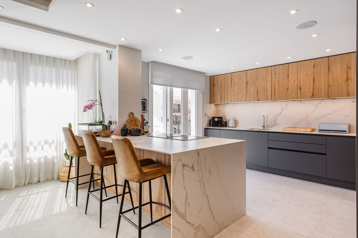 4 Bed Apartment for sale in Marbella Costa Del Sol, Málaga, Spain