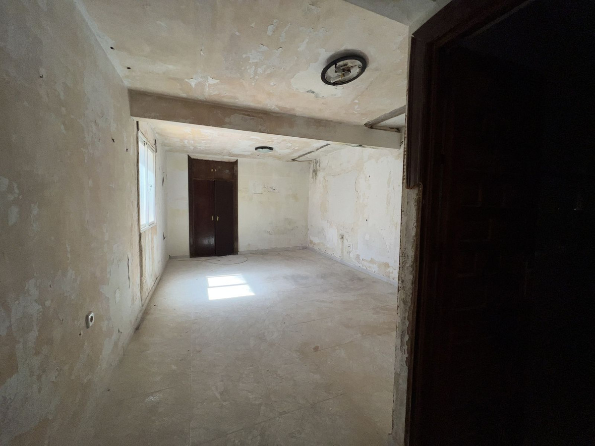 Commercial unit for sale in Alhaurín De La Torre Costa Del Sol, Málaga, Spain