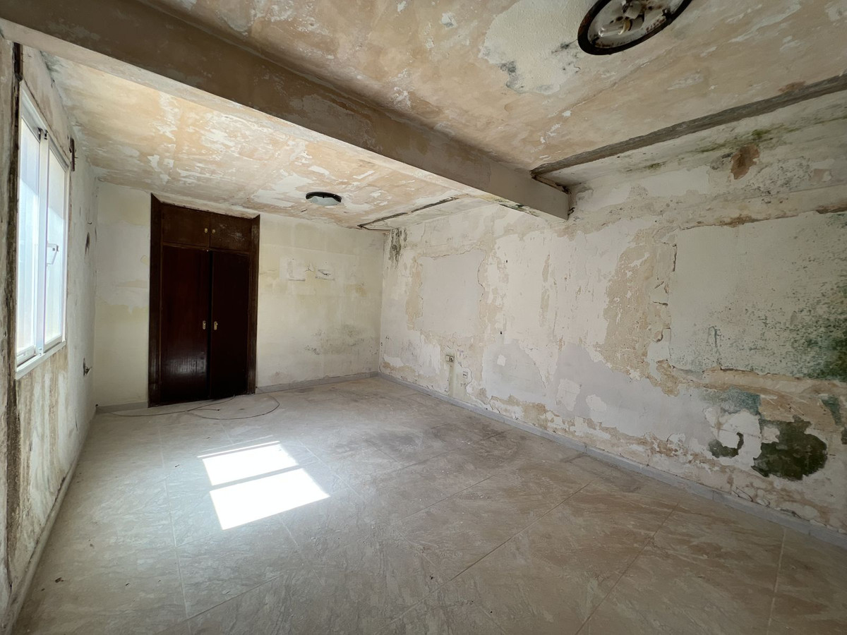 Commercial unit for sale in Alhaurín De La Torre Costa Del Sol, Málaga, Spain