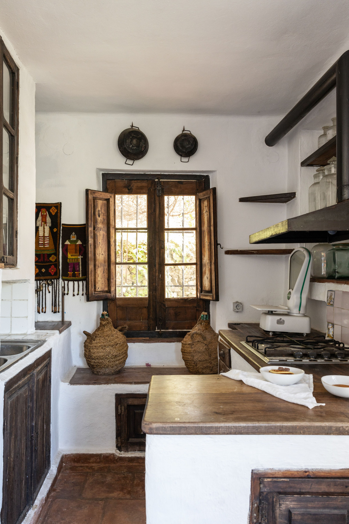 7 Bed Townhouse for sale in Torrox Costa Del Sol East, Málaga, Spain