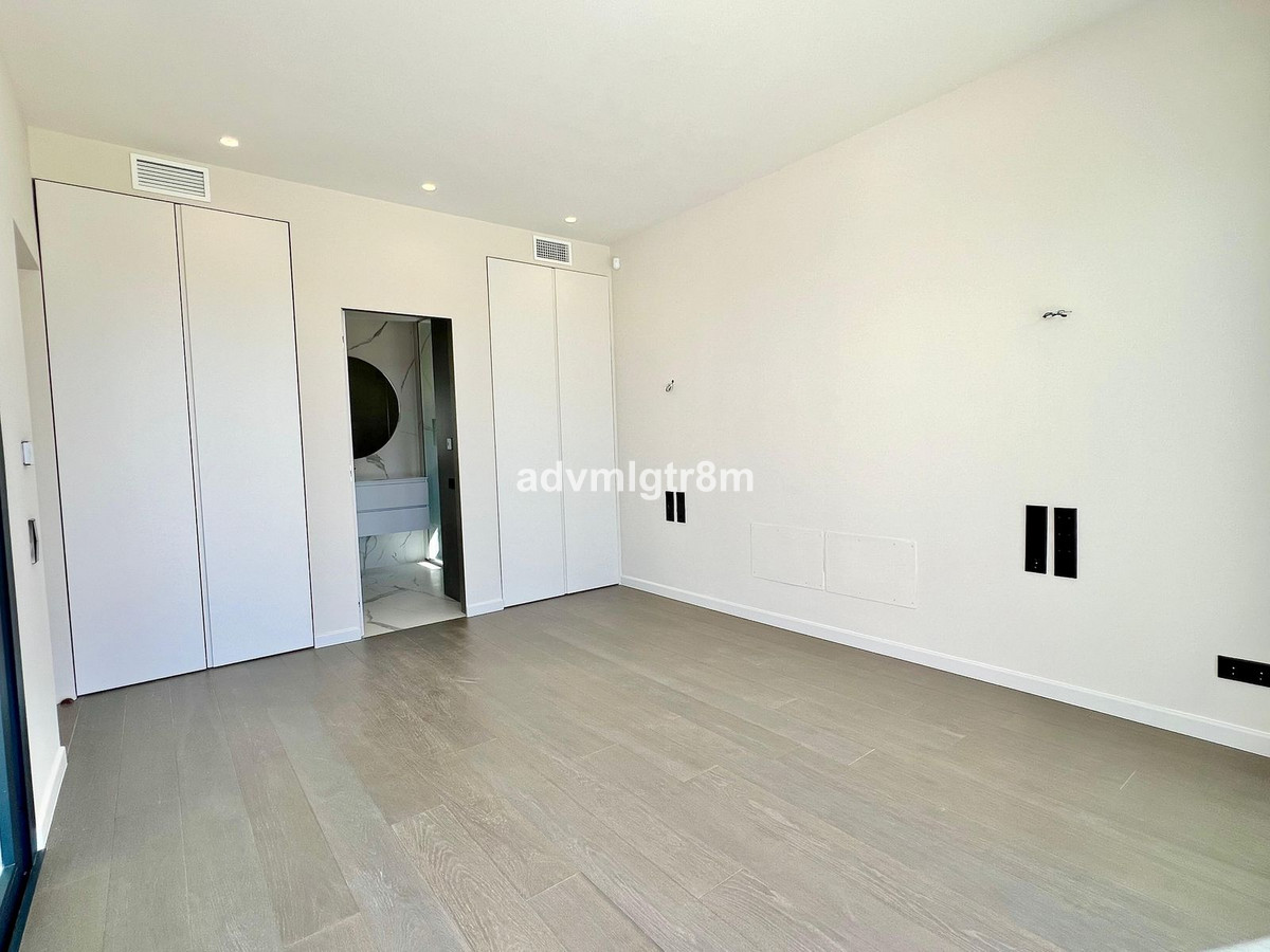 6 Bed Townhouse for sale in Elviria Costa Del Sol, Málaga, Spain