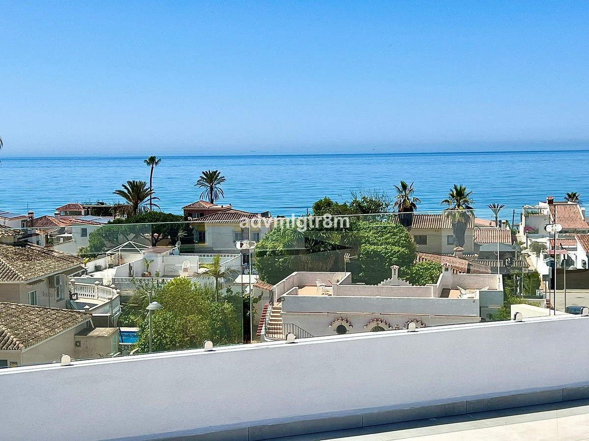 6 Bed Townhouse for sale in Elviria Costa Del Sol, Málaga, Spain
