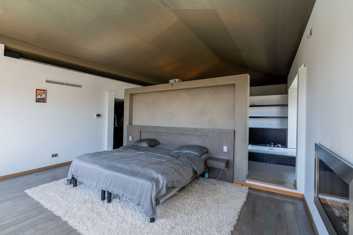 Se vende Villa - Chalet de 5 dormitorios en Costa Del Sol, Málaga, España