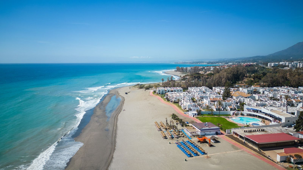 Se vende Villa - Chalet de 5 dormitorios en Costa Del Sol, Málaga, España