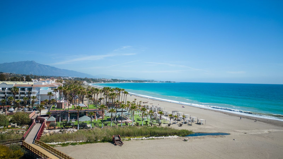 Se vende Villa - Chalet de 5 dormitorios en Costa Del Sol, Málaga, España