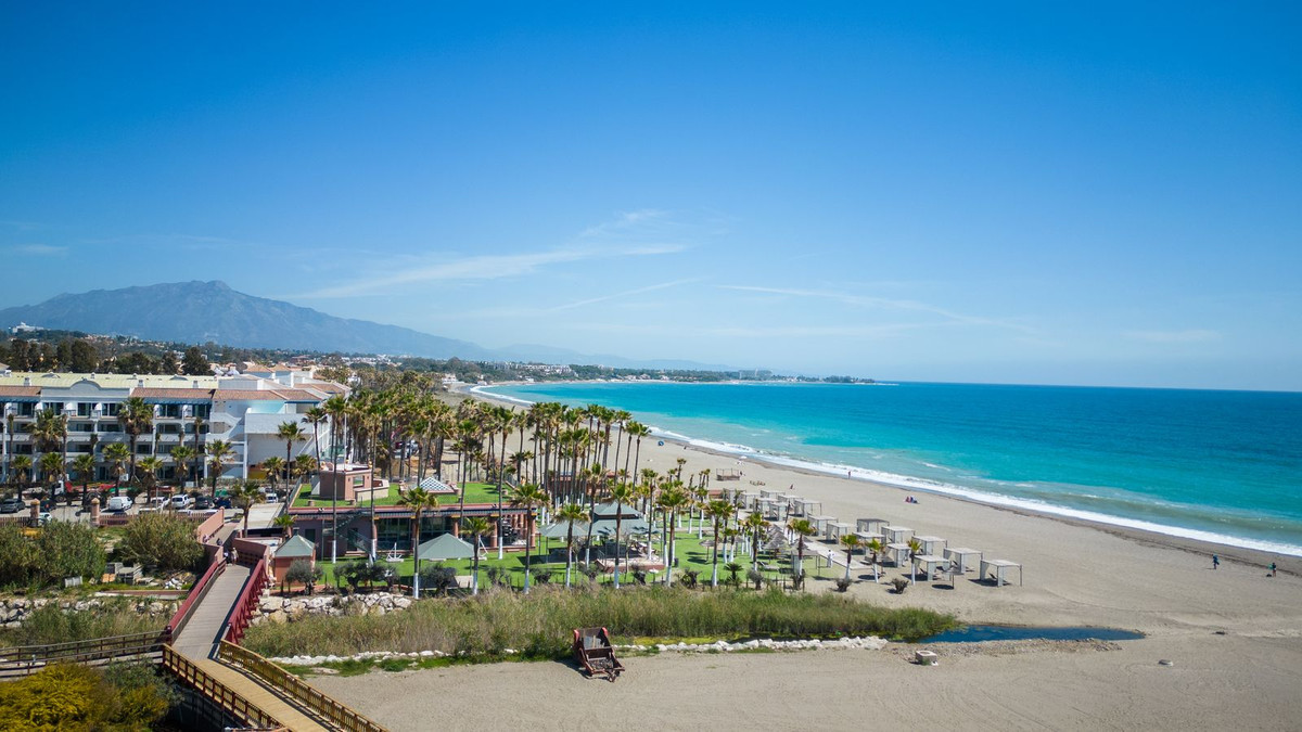 Se vende Villa - Chalet de 5 dormitorios en Costa Del Sol, Málaga, España