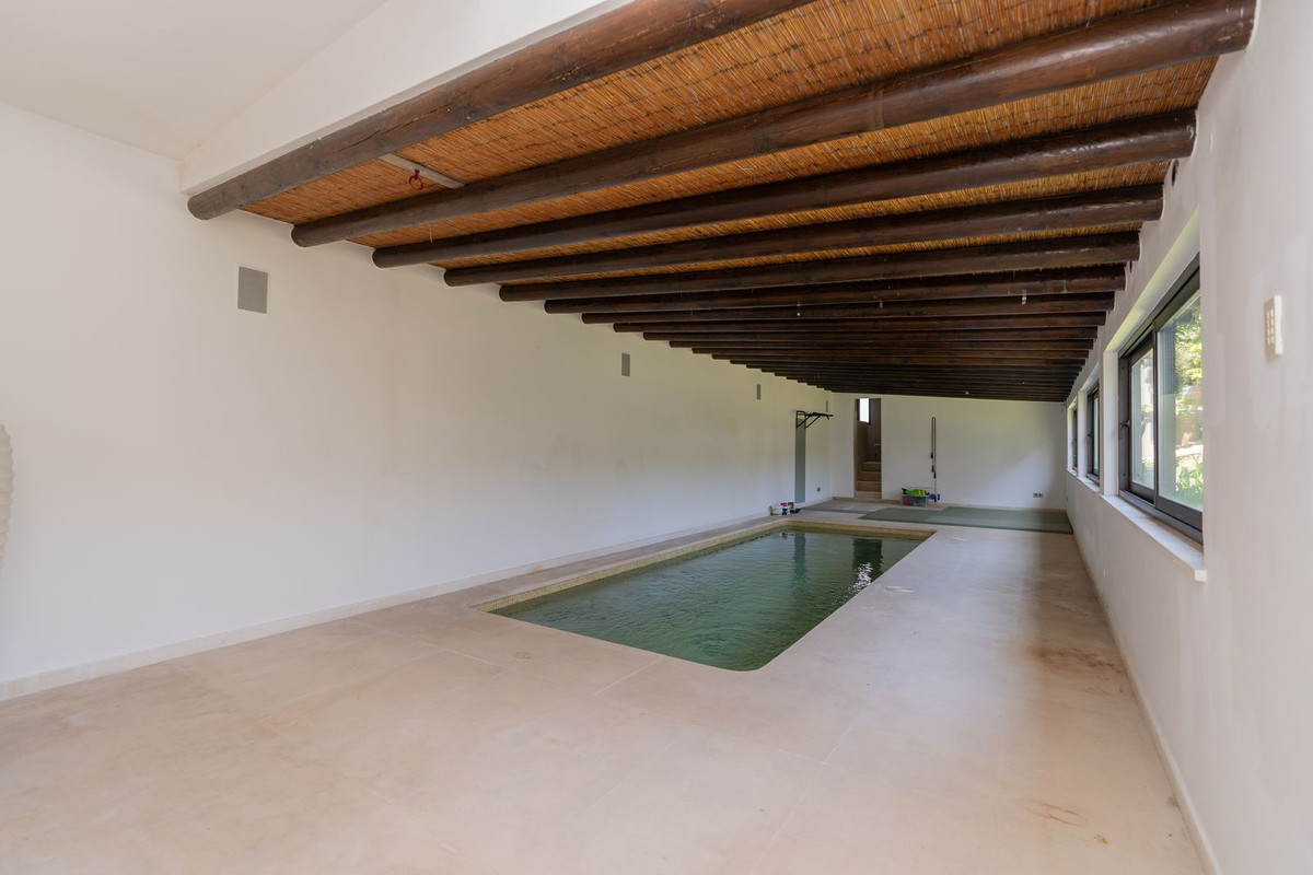 Se vende Villa - Chalet de 5 dormitorios en Costa Del Sol, Málaga, España