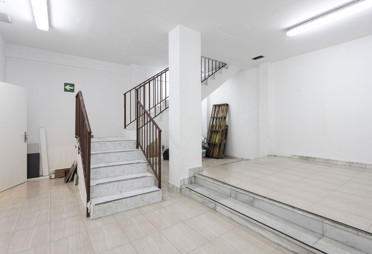 Commercial unit for sale in Marbella Costa Del Sol, Málaga, Spain