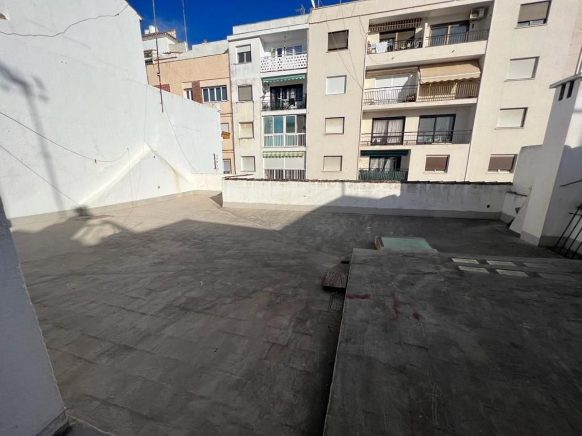 12 Bed Townhouse for sale in Estepona Costa Del Sol, Málaga, Spain