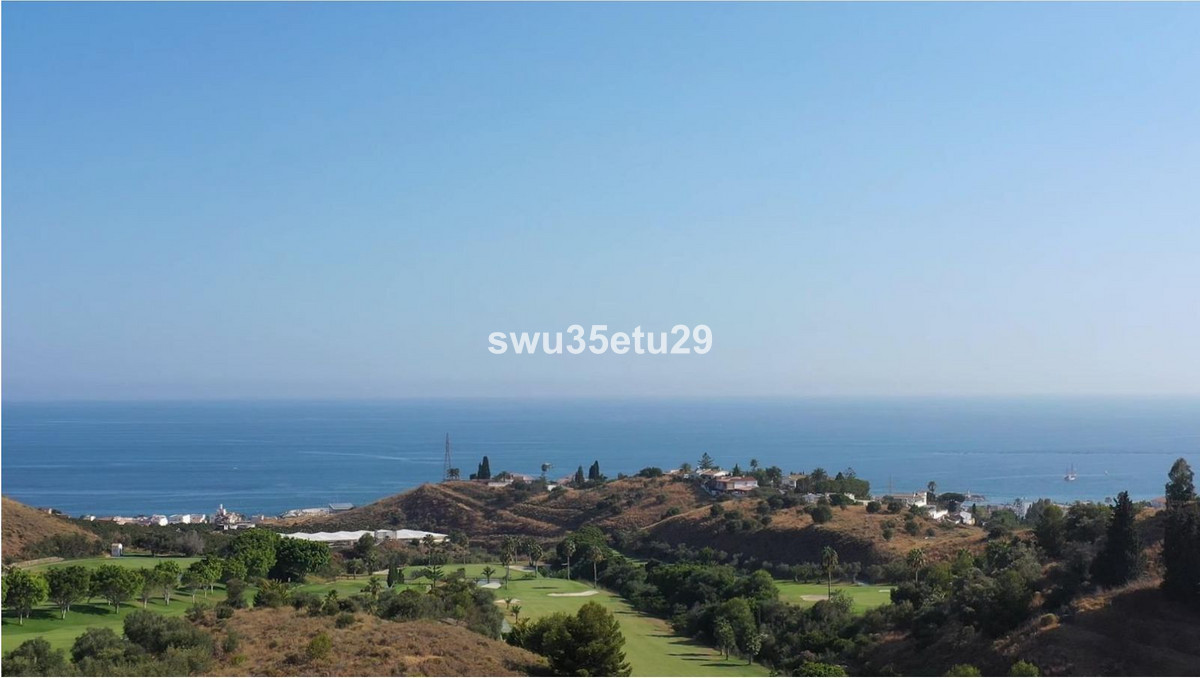 Se vende Terreno Urbano  en Costa Del Sol East, Málaga, España